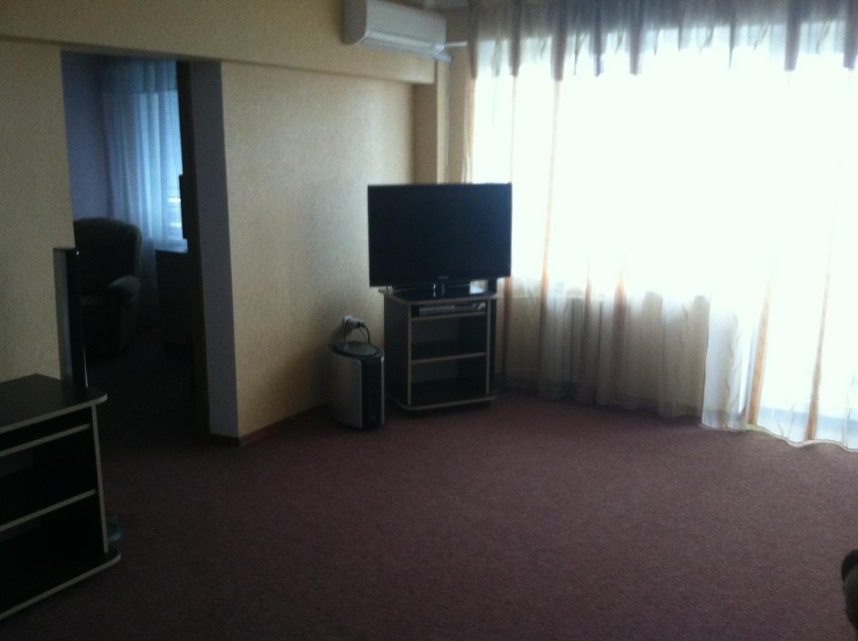 Hotel Prietenia Bender الغرفة الصورة